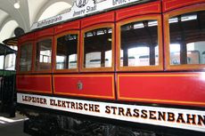 Straßenbahn-2.JPG